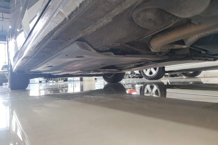 Used Volkswagen Bora 2021 1.5L Automatic Fashionable Smart Connectivity Version Left Side Sill