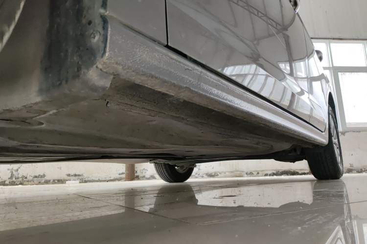 Used Volkswagen Bora 2021 1.5L Automatic Fashionable Smart Connectivity Version Left Side Sill