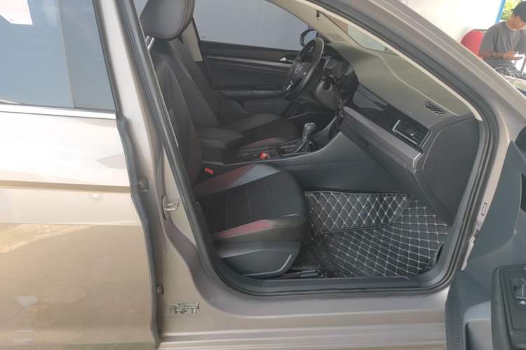 Used Volkswagen Bora 2021 280TSI DSG Elite Smart Connectivity Version Right Front Seat