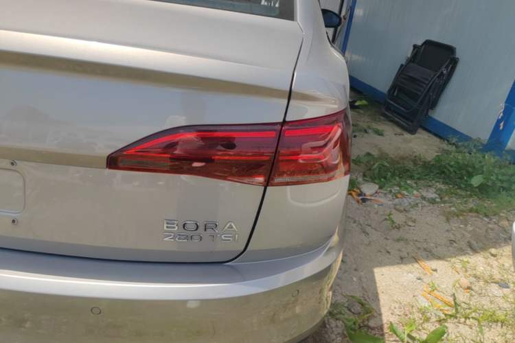 Used Volkswagen Bora 2021 280TSI DSG Elite Smart Connectivity Version Right Rear Taillight