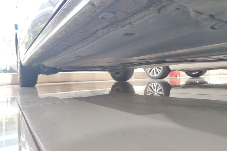 Used Volkswagen Bora 2021 1.5L Automatic Fashionable Smart Connectivity Version Right Side Sill