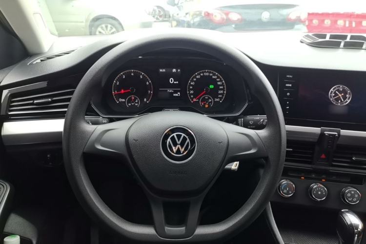 Used Volkswagen Bora 2021 1.5L Automatic Fashionable Smart Connectivity Version Steering Wheel