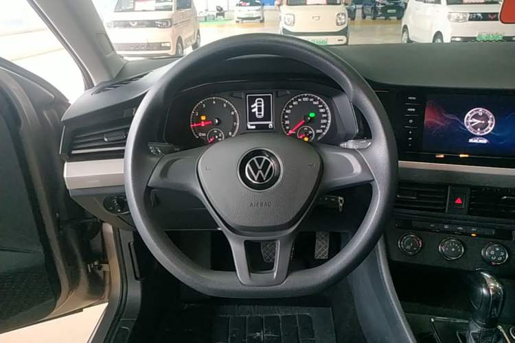 Used Volkswagen Bora 2021 1.5L Automatic Fashionable Smart Connectivity Version Steering Wheel