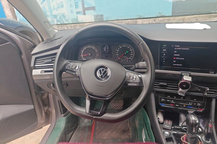Used Volkswagen Bora 2021 1.5L Automatic Elite Smart Connect Edition Steering Wheel