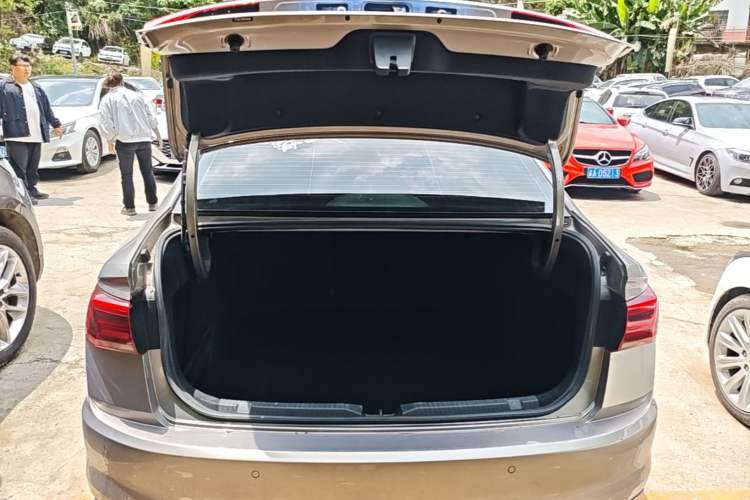 Used Volkswagen Bora 2021 1.5L Automatic Comfort Smart Connect Edition Trunk