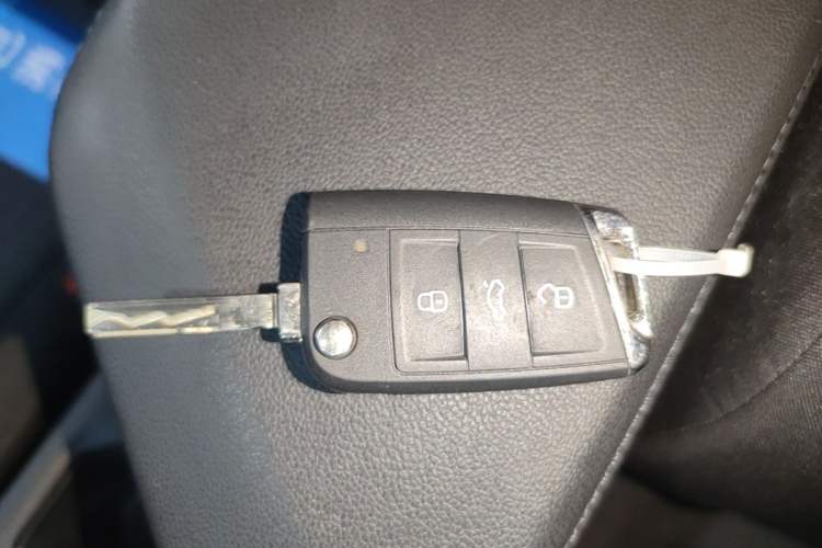 Used Volkswagen Bora 2021 1.5L Automatic Fashionable Smart Connectivity Version Vehicle Key