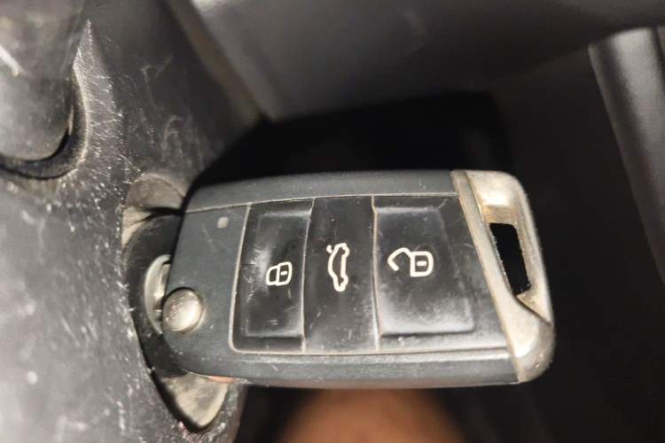Used Volkswagen Bora 2021 1.5L Automatic Fashionable Smart Connectivity Version Vehicle Key