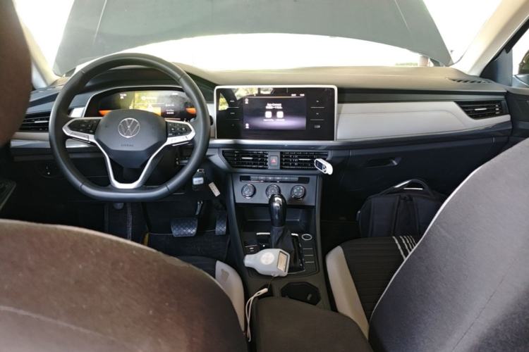 Used Volkswagen Bora 2023 200TSI DSG Comfort Edition Center Console