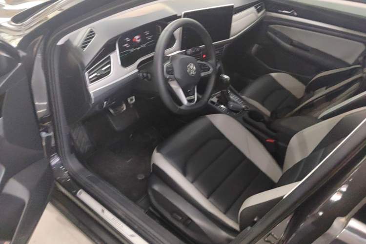 Used Volkswagen Bora 2023 300TSI DSG Prestige Edition Driver Seat