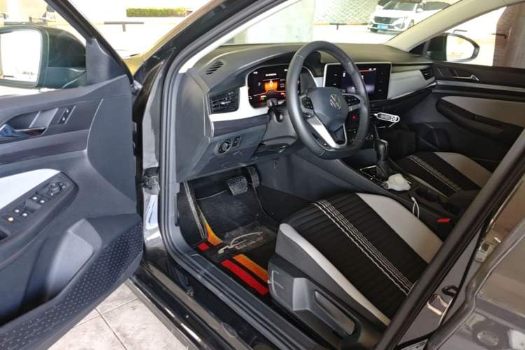 Used Volkswagen Bora 2023 200TSI DSG Comfort Edition Driver Seat