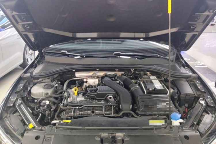 Used Volkswagen Bora 2023 300TSI DSG Prestige Edition Engine Bay