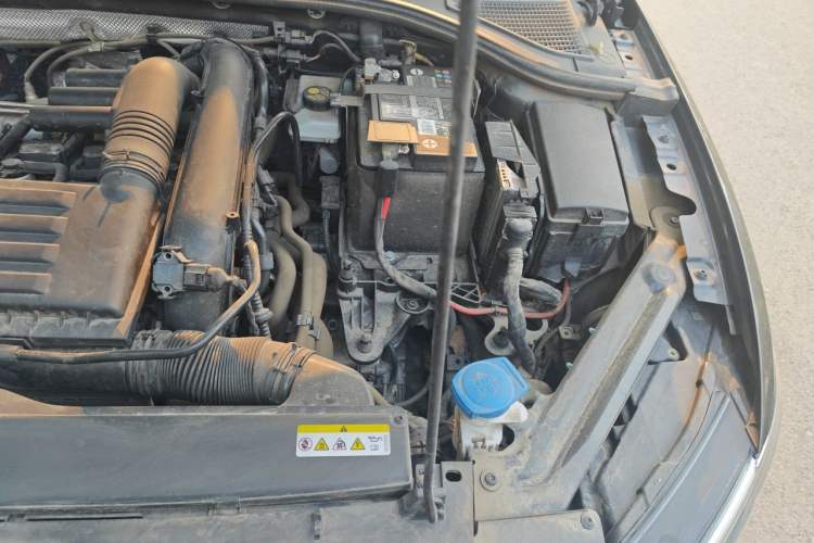 Used Volkswagen Bora 2023 200TSI DSG Enjoyment Edition Engine Bay Left