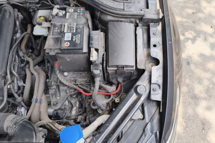 Used Volkswagen Bora 2023 200TSI DSG YueXing PRO Edition Engine Bay Left