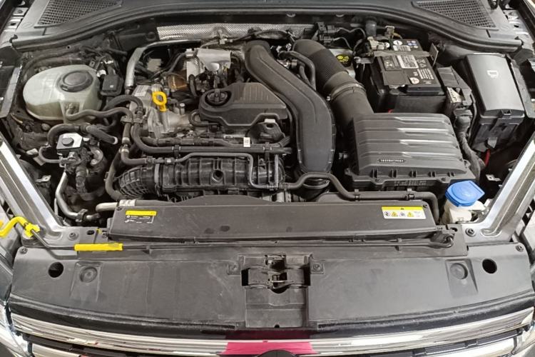 Used Volkswagen Bora 2023 300TSI DSG Prestige Edition Engine Bay