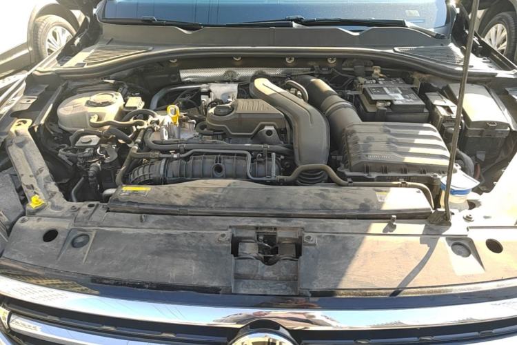 Used Volkswagen Bora 2023 300TSI DSG Prestige Edition Engine Bay