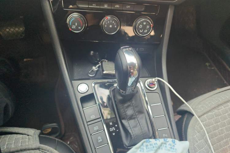 Used Volkswagen Bora 2023 200TSI DSG Enjoyment Edition Gear Lever