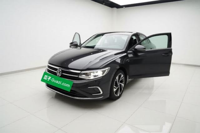 Ojetý Volkswagen Bora 2023 200TSI DSG SmartDrive PRO Edition