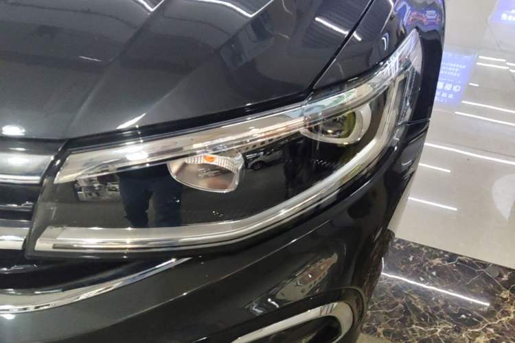 Used Volkswagen Bora 2023 300TSI DSG Prestige Edition Left Front Headlight