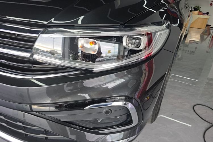 Used Volkswagen Bora 2023 300TSI DSG Prestige Edition Left Front Headlight