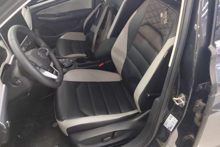 Used Volkswagen Bora 2023 300TSI DSG Prestige Edition Left Front Seat