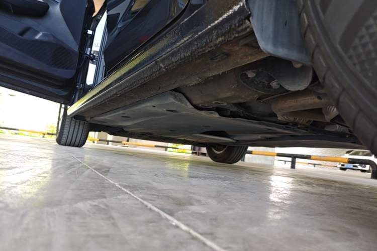 Used Volkswagen Bora 2023 200TSI DSG Comfort Edition Left Side Sill