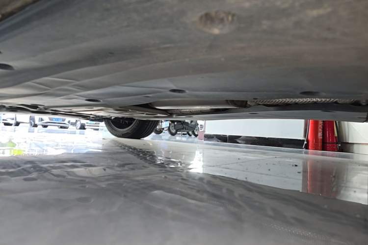 Used Volkswagen Bora 2023 300TSI DSG Prestige Edition Left Side Sill