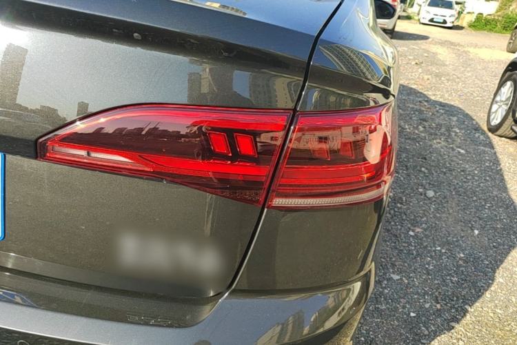 Used Volkswagen Bora 2023 300TSI DSG Prestige Edition Right Rear Taillight