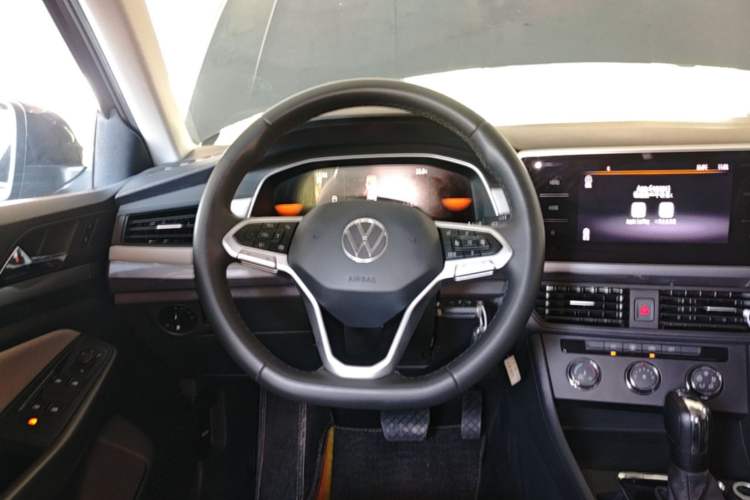 Used Volkswagen Bora 2023 200TSI DSG Comfort Edition Steering Wheel