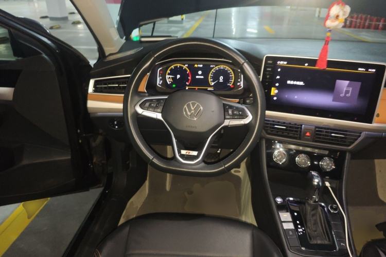 Used Volkswagen Bora 2023 200TSI DSG SmartDrive PRO Edition Steering Wheel