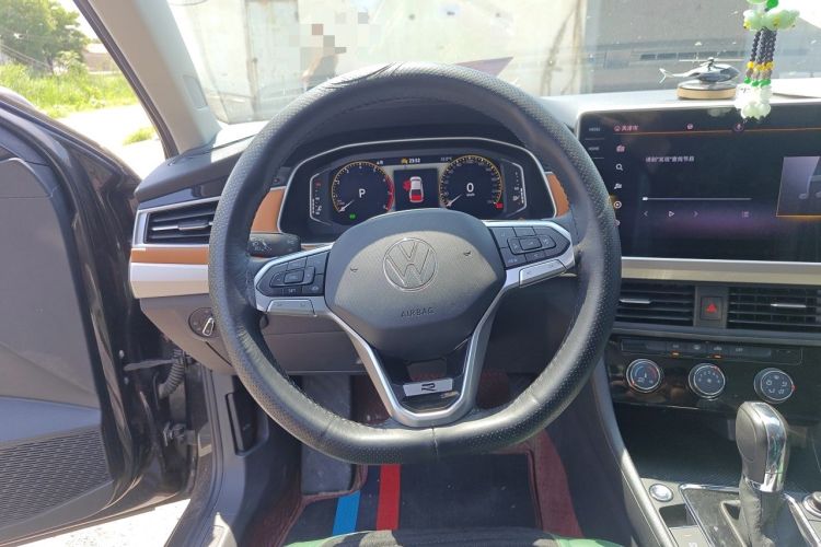 Used Volkswagen Bora 2023 200TSI DSG YueXing PRO Edition Steering Wheel