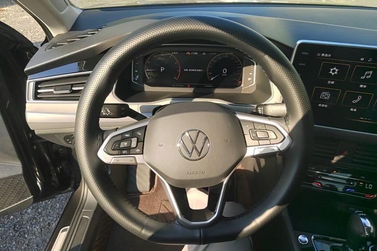 Used Volkswagen Bora 2023 300TSI DSG Prestige Edition Steering Wheel