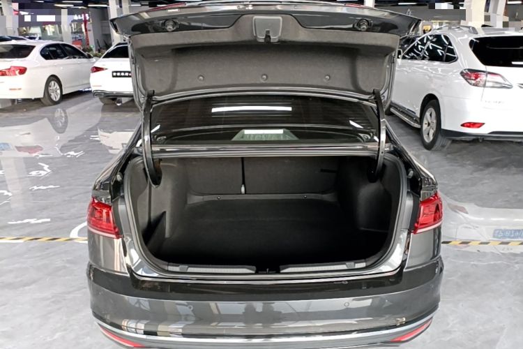 Used Volkswagen Bora 2023 280TSI DSG Prestige Edition Trunk