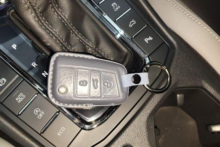 Used Volkswagen Bora 2023 300TSI DSG Prestige Edition Vehicle Key