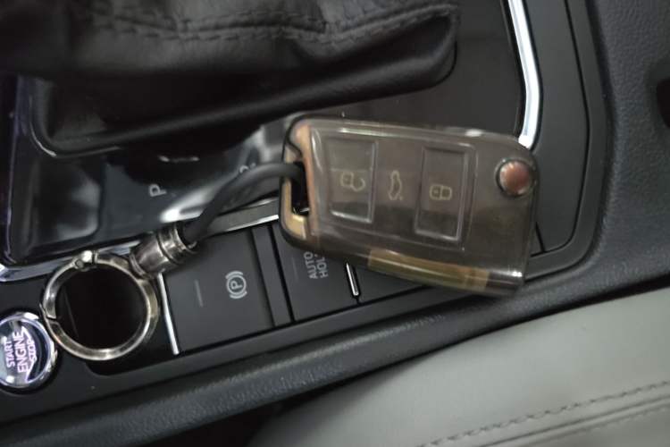 Used Volkswagen Bora 2023 300TSI DSG Prestige Edition Vehicle Key