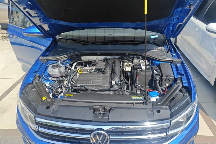 Used Volkswagen Bora 2023 280TSI DSG Prestige Edition Engine Bay