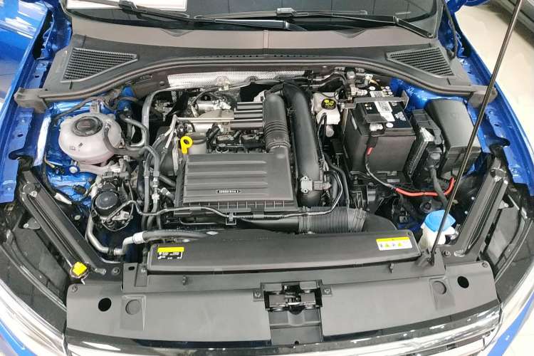 Used Volkswagen Bora 2023 280TSI DSG Prestige Edition Engine Bay