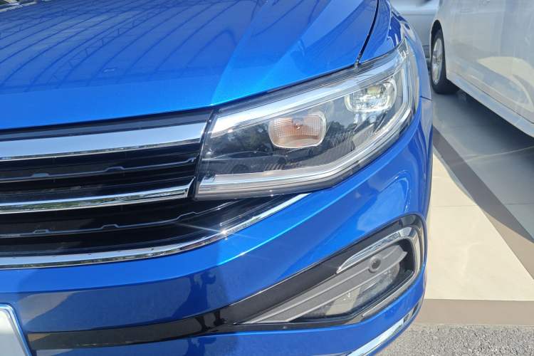 Used Volkswagen Bora 2023 280TSI DSG Prestige Edition Left Front Headlight