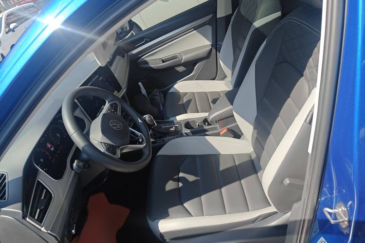 Used Volkswagen Bora 2023 280TSI DSG Prestige Edition Left Front Seat