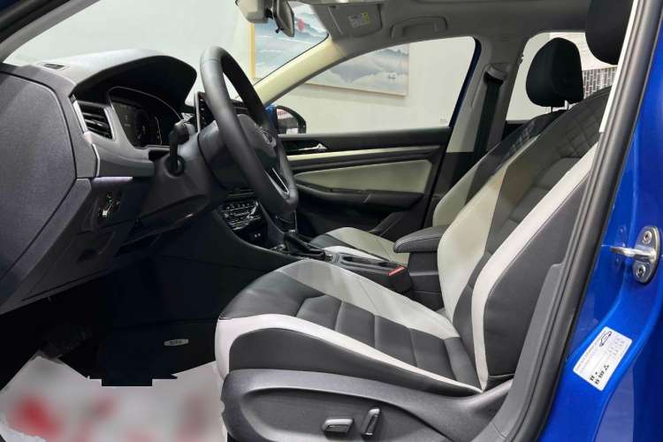 Used Volkswagen Bora 2023 280TSI DSG Prestige Edition Left Front Seat