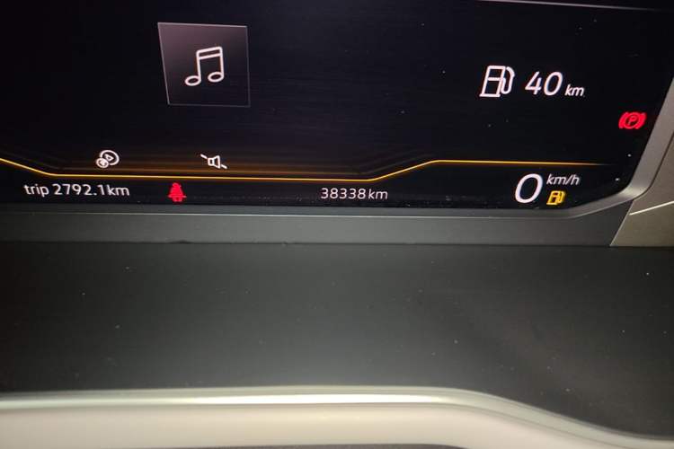 Used Volkswagen Bora 2023 200TSI DSG SmartDrive PRO Edition Odometer Close Up