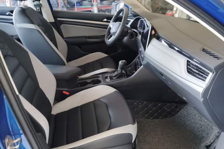Used Volkswagen Bora 2023 280TSI DSG Prestige Edition Right Front Seat