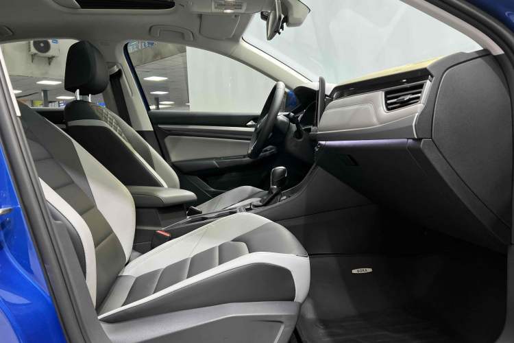 Used Volkswagen Bora 2023 280TSI DSG Prestige Edition Right Front Seat