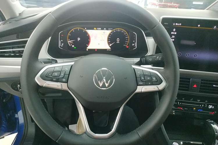 Used Volkswagen Bora 2023 280TSI DSG Prestige Edition Steering Wheel