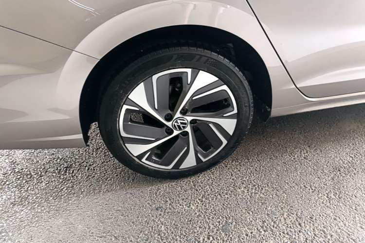 Used Volkswagen Bora 2023 300TSI DSG Prestige Edition Exterior 5