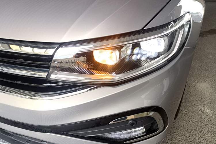 Used Volkswagen Bora 2023 300TSI DSG Prestige Edition Left Front Headlight