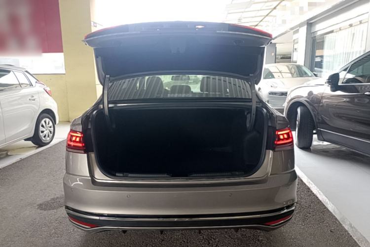 Used Volkswagen Bora 2023 300TSI DSG Prestige Edition Trunk