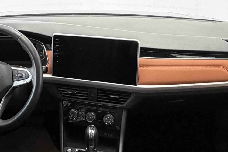 Used Volkswagen Bora 2023 200TSI DSG YueXing PRO Edition Audio And AC Panel