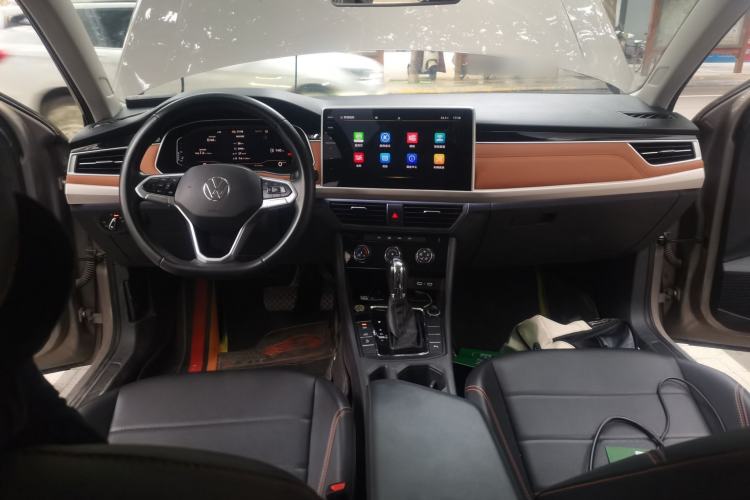 Used Volkswagen Bora 2023 200TSI DSG YueXing PRO Edition Center Console