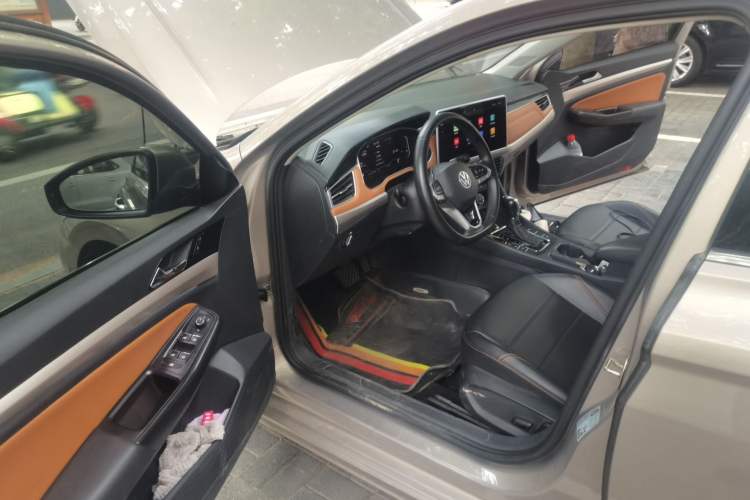 Used Volkswagen Bora 2023 200TSI DSG YueXing PRO Edition Driver Seat