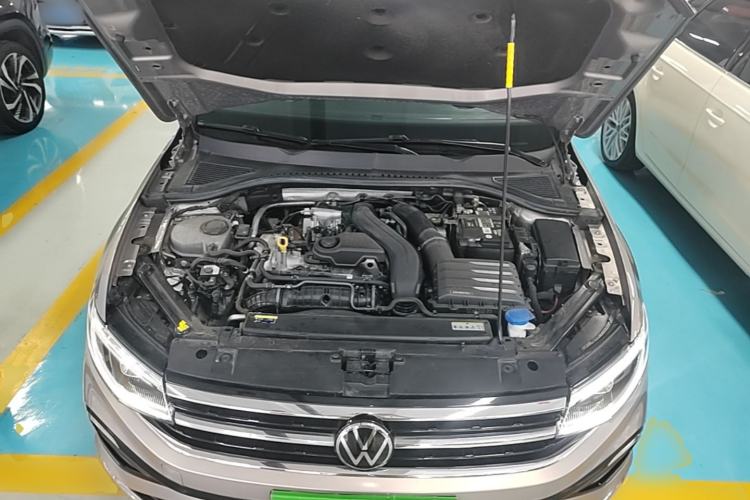 Used Volkswagen Bora 2023 300TSI DSG Prestige Edition Engine Bay